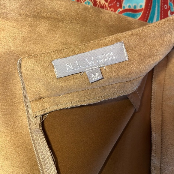 Bohemian Hippie Faux Suede Lace-Up Mini Skirt in Tan. Back zip. Size M NWOT - Picture 5 of 7